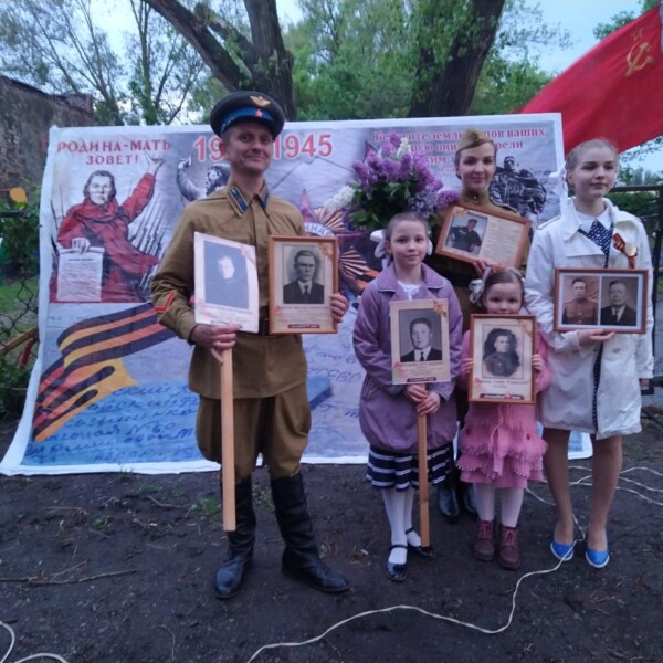 Поем всем двором