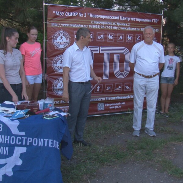 Юные спортсмены Новочеркасска получили подарки от СоюзМаш