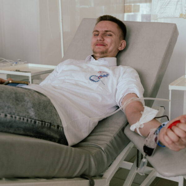 Шахтинские машиностроители активно участвуют в зимних донациях