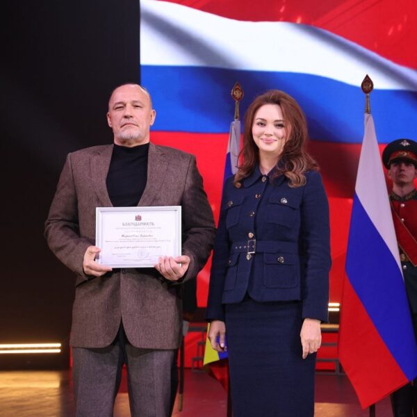 В театре драмы имени Горького чествовали наших героев