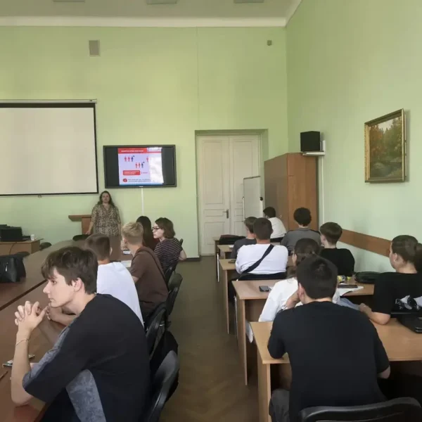 В ЮРГПУ (НПИ) представители Ростовского отделения СоюзМаш прошли лекции для студентов о донорстве крови и костного мозга