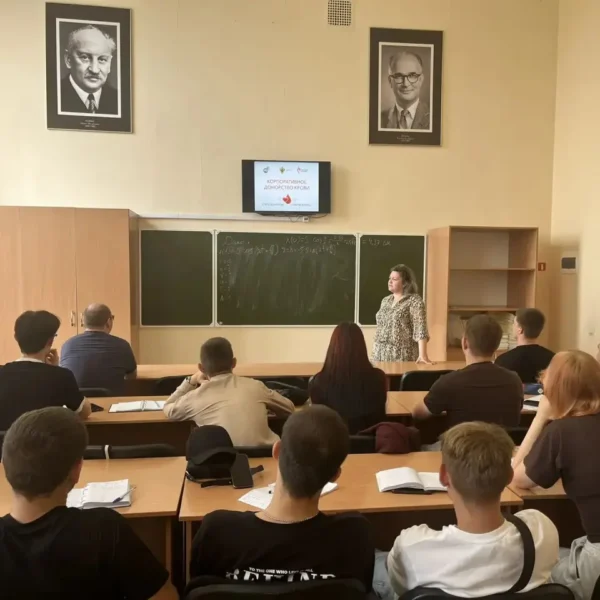 В ЮРГПУ (НПИ) представители Ростовского отделения СоюзМаш прошли лекции для студентов о донорстве крови и костного мозга
