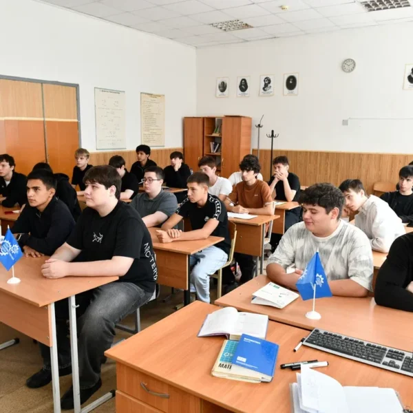 Представители «Роствертола» провели профориентационную встречу в авиационно-технологическом колледже