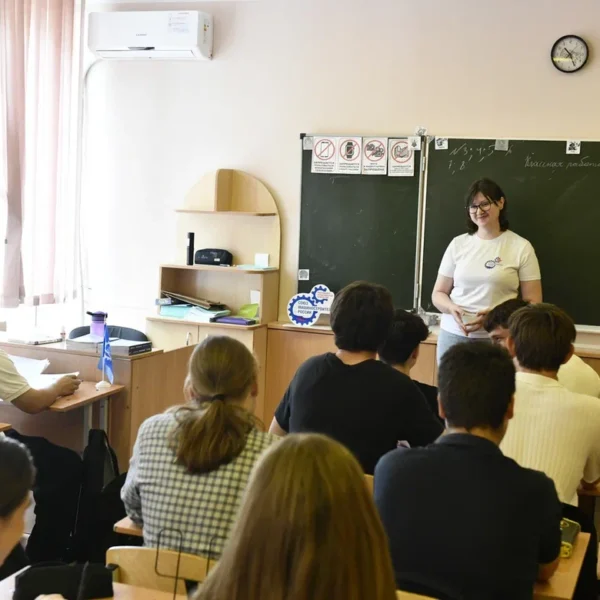 Профориентационные уроки провели представители Ростовского отделения СоюзМаш для школьников