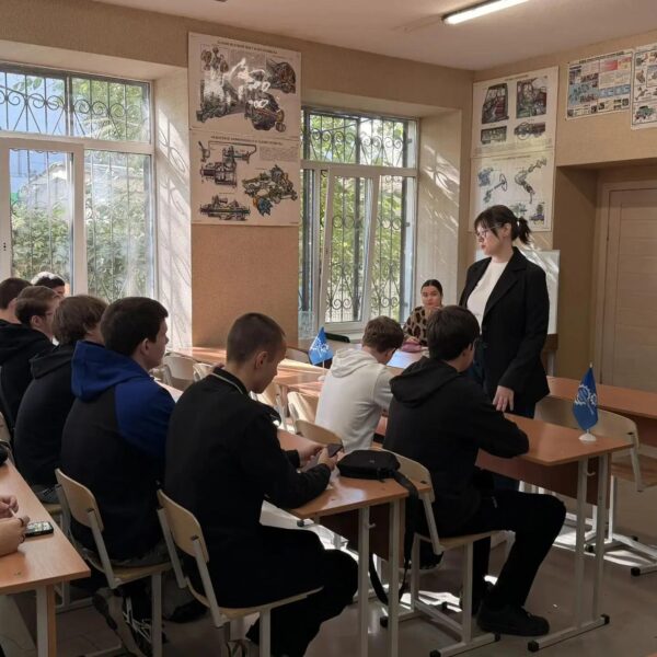 От теории — к практике: в ДПТК имени Слюсаря прошёл профориентационный урок
